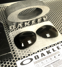 OAKLEY NEW CROSSHAIR | DARK