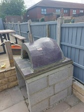 pizza oven and fire bricks