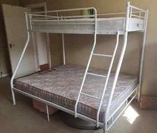 TRIPLE SLEEPER BUNK BED SOLID METAL BEDSTEAD FOR KIDS CHILDREN TEENS ADULTS WHIT