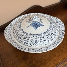 Vintage Rose Bouquet Royal