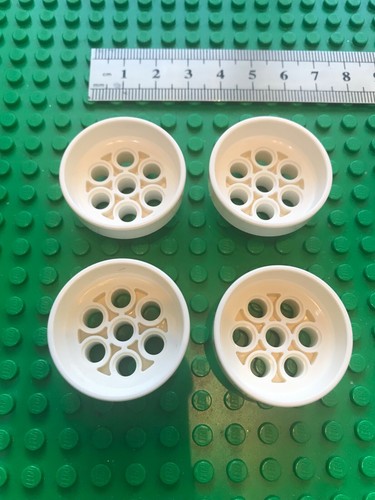 Lego technic white model - 4,