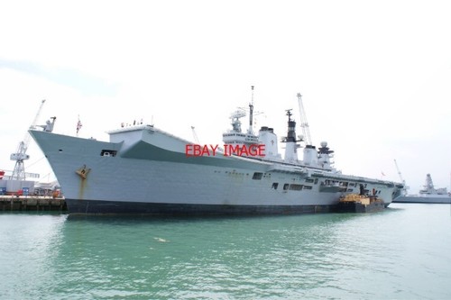 Photo hms illustrious - photo,