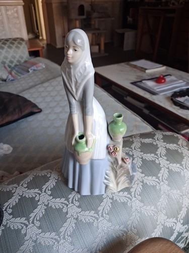 Nao figurine - nao,