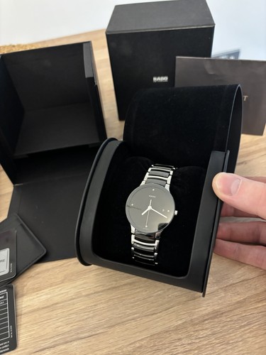 Rado centrix quartz black dial - quartz,