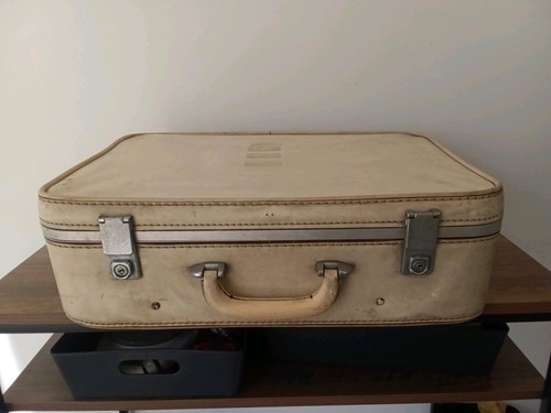 Vintage cream suitcase - cream,