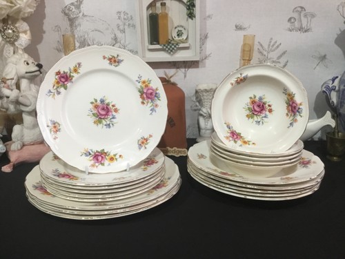 Vintage royal swan plates - royal,