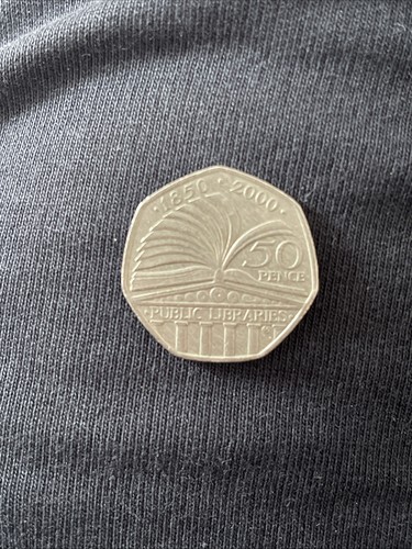 Rear 50p coin queen - coin,