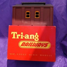 Triang r76 engine shed - r76, shed(m2)