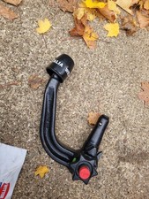 Detachable Tow Ball And Towbar Bracket Attachment