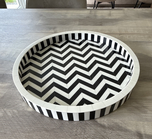 Large round plastic serving - large,