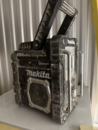 Makita bmr100 site radio - makita,