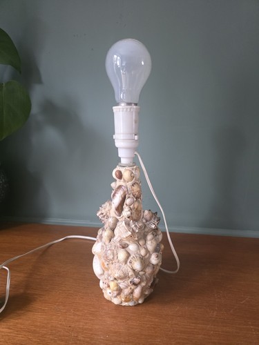 Vintage 1960s 70s - , seashell