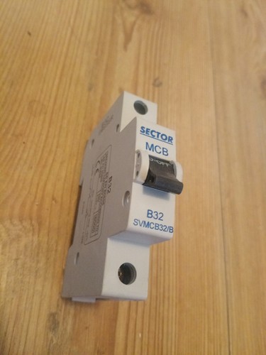 Sector svmcb32 32 amp - sector, svmcb32/b