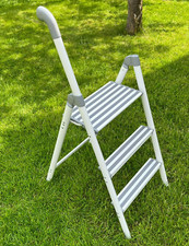 3 Step Stepladder+Support