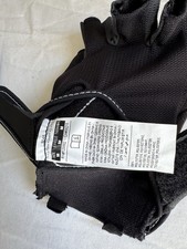 Nike Fit Dry Exercise Gym Gloves Medium Black Fingerless