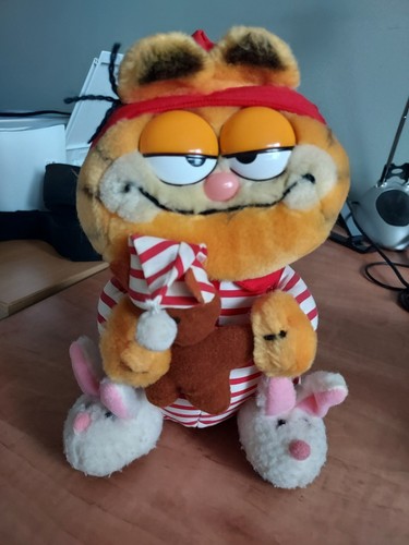 Vintage bedtime garfield - vintage,