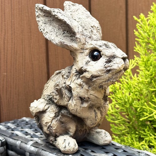 Wood effect bunny - effect, sculpture