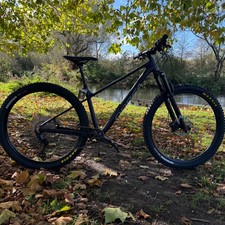 BRAND NEW 2024 ORBEA LAUFEY H10 SIZE MEDIUM SALE !! RRP £2099.00