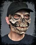 SKULL MASK WITH MOVING MOUTH