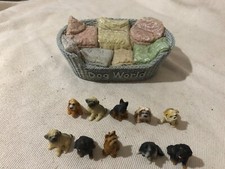 DOG WORLD SOFA WITH 10 DOG FIGURINES USED NICE N LOVELY COLLECTION