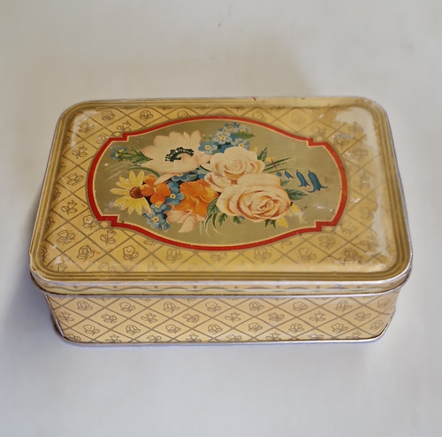 Vintage floral rectangular - vintage, tin