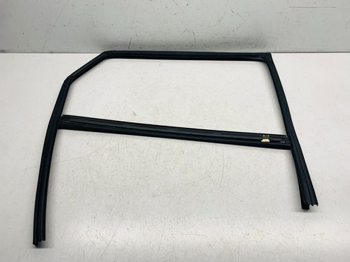 Range rover evoque window - window, seal