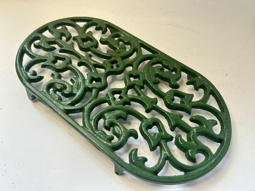Vintage green enamel cast iron - enamel,