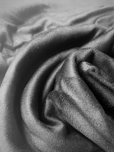 Black cashmere wool - black,