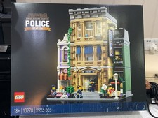 Lego Icons Modular Police