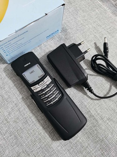 Nokia 8910 8910i - unlocked, 2g
