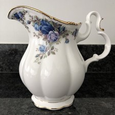 Royal Albert Moonlight rose