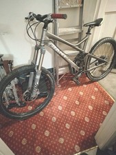 Giant reign full - giant,