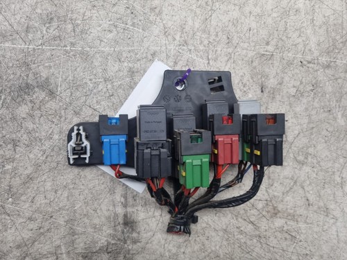 Vauxhall astra fuse box - astra,