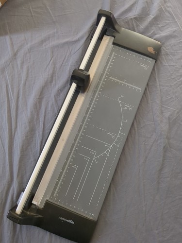 Amazon basics roll - amazon, cutting