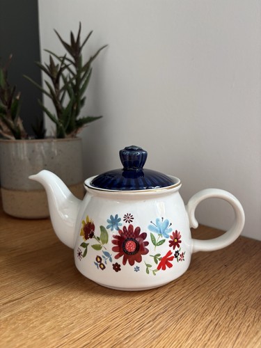 Vintage floral teapot - vintage,