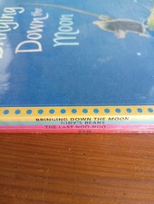 Walker Books Set Of 4, Max