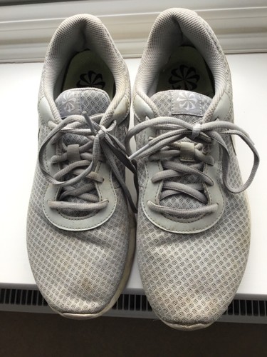 Nike light grey trainers - ,