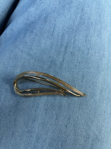 Sarah coventry vintage brooch - sarah,