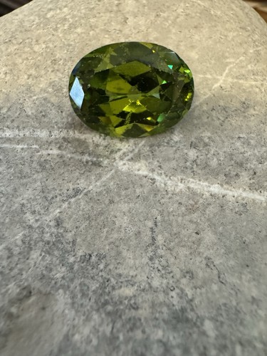 Peridot green cubic - peridot,