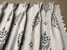 Susie Watson, Akansha, Fan