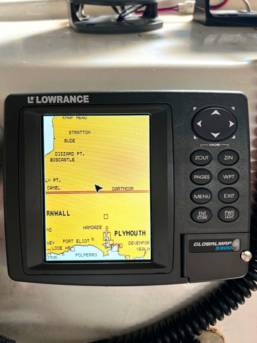 Lowrance globalmap 3300c gps - lowrance,