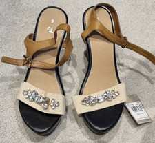 TU Sainsburys Size 6 tan