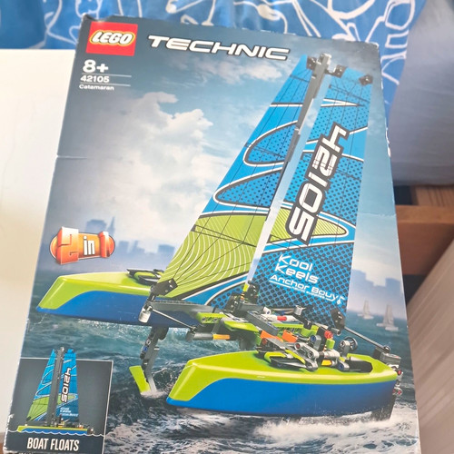 Lego technic 42105 catamaran - technic,