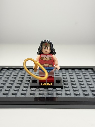 Lego minifigures wonder - lego, dc