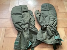 BRITISH ARMY ISSUE MITTENS
