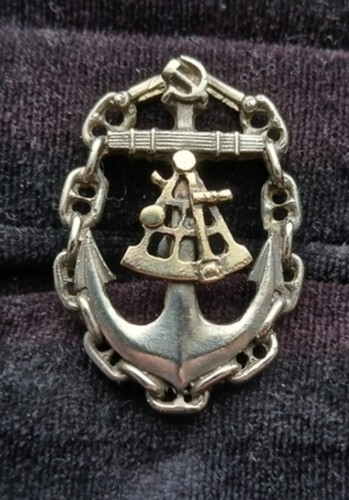 Badge ussr civil - badge, captain