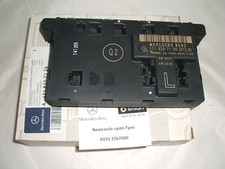 NEW Genuine Mercedes-Benz R171