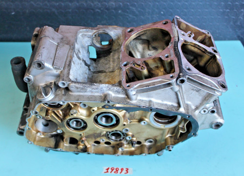 Engine cover suzuki intruder - engine,