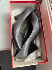 Charles Jourdan wedge court