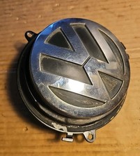  VW GOLF MK5 REAR BOOT TAILGATE HANDLE BADGE 1K0827469G-3C5827469C IN WORKING 